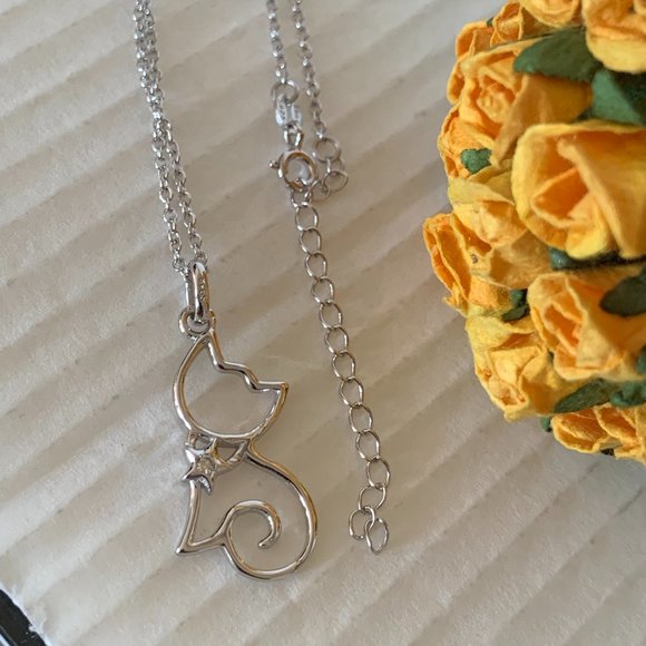 NEW Silver "Cut-out" Kitty Cat Necklace - Picture 7 of 9